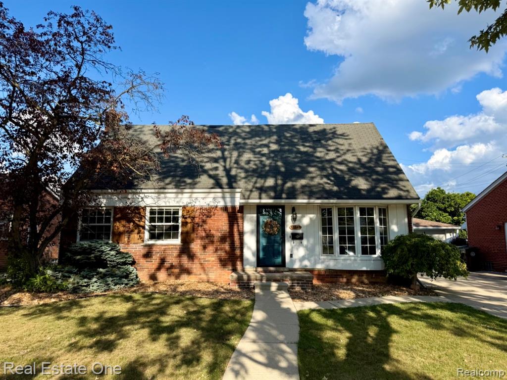 16343 Drake Street, Southgate, MI 48195
