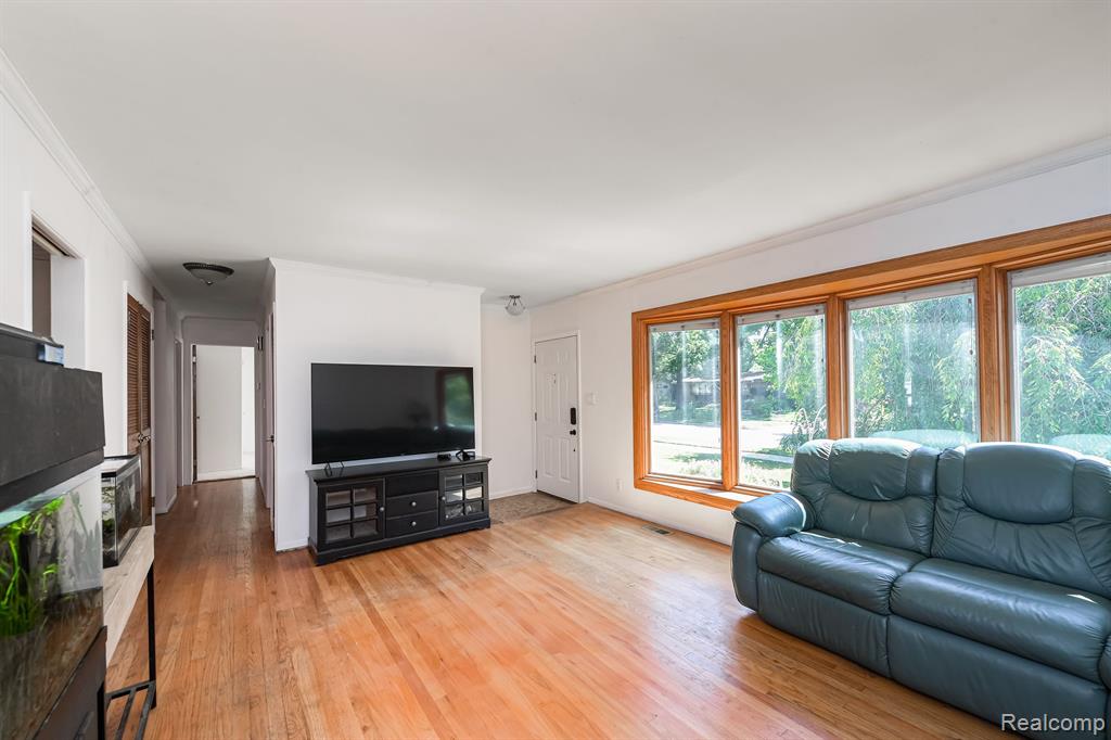 2724 CRANBROOK Road, Ann Arbor, MI 48104 — Photo 6