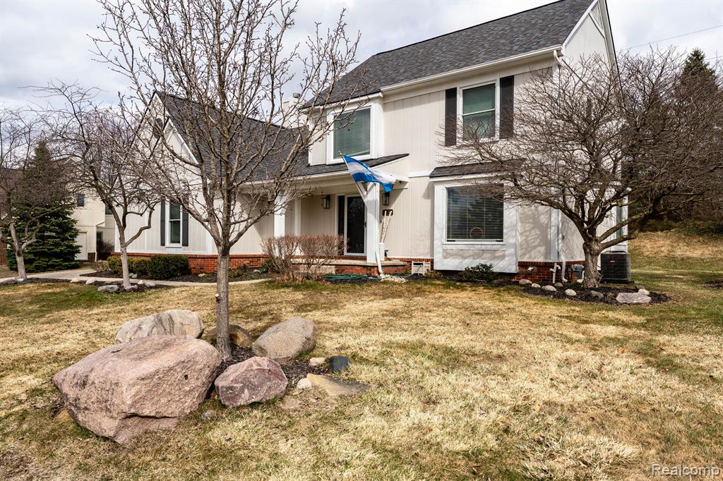 6775 CANTERBURY Lane, Clarkston, MI 48348 — Photo 3