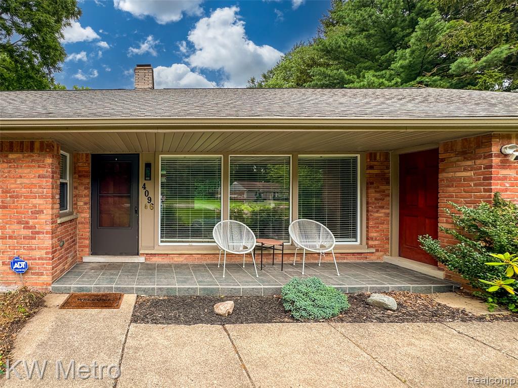 4096 CHESTNUT HILL Drive, Troy, MI 48098 — Photo 3