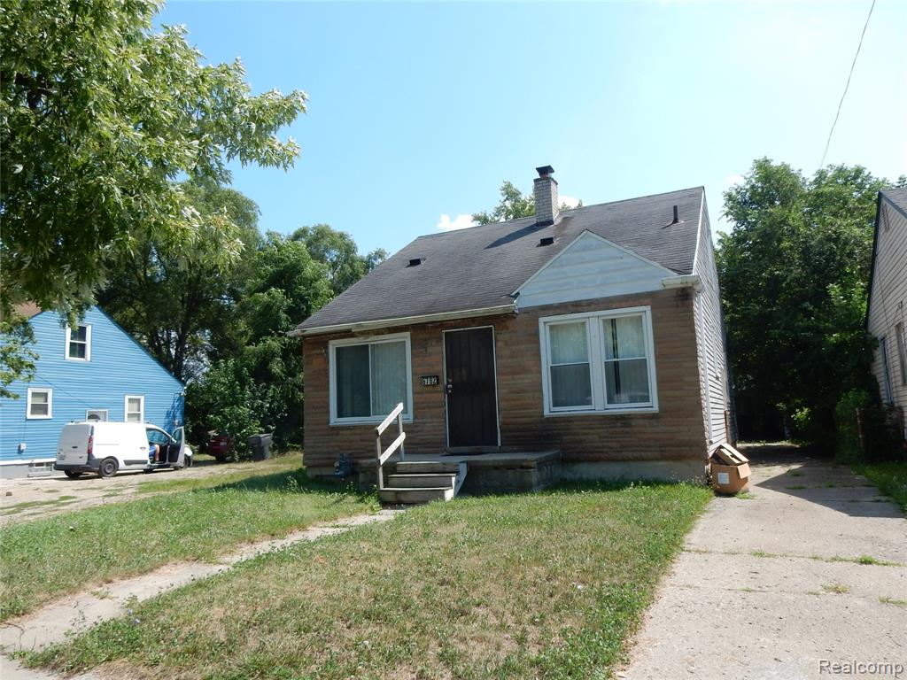 6782 Evergreen Avenue, Detroit, MI 48228 — front exterior