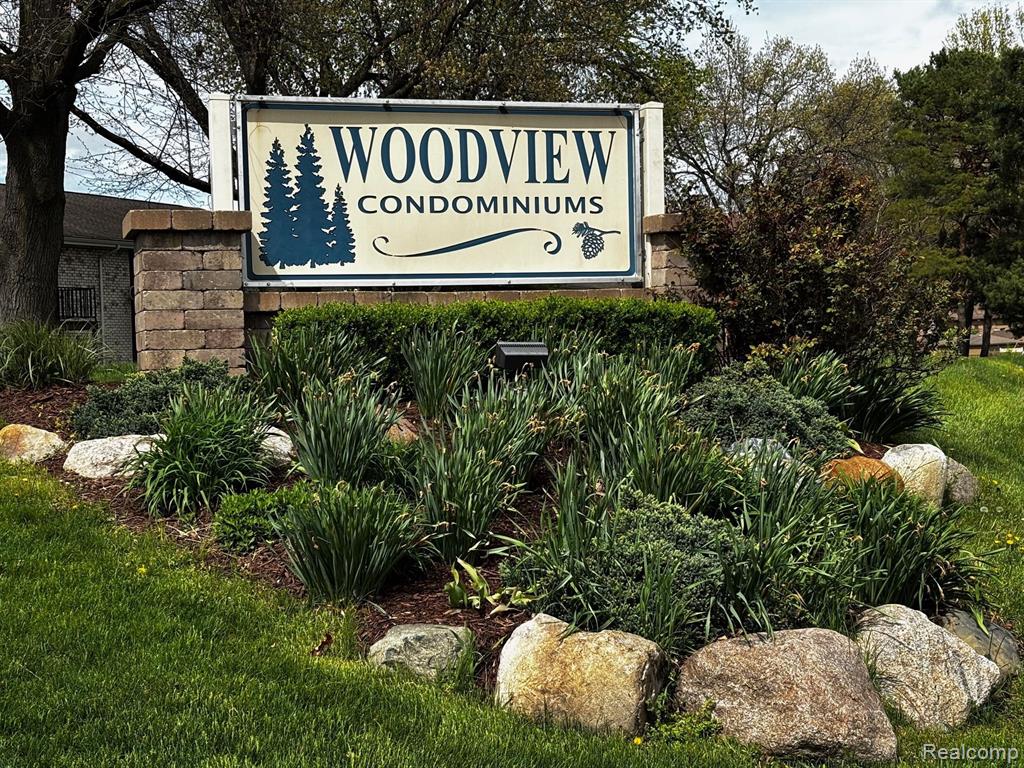 7610 WOODVIEW Street, 2, Westland, MI — Photo 2