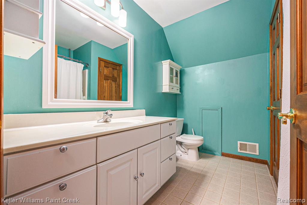 124 S Doran Road, Imlay City, MI 48444 — Photo 17