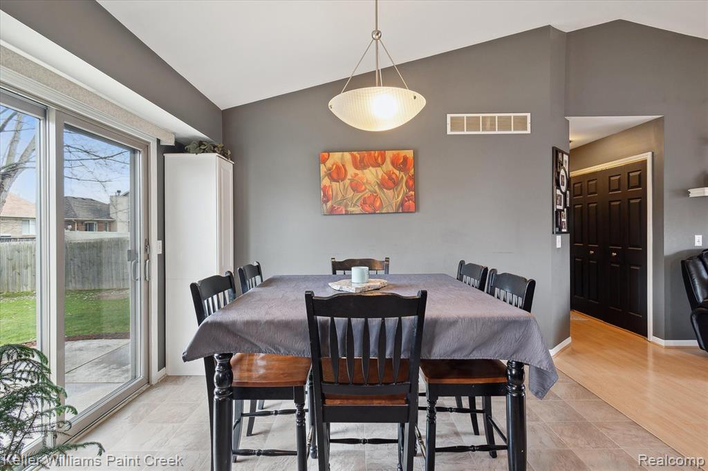 46044 ROYAL Drive, Chesterfield, MI — Photo 12