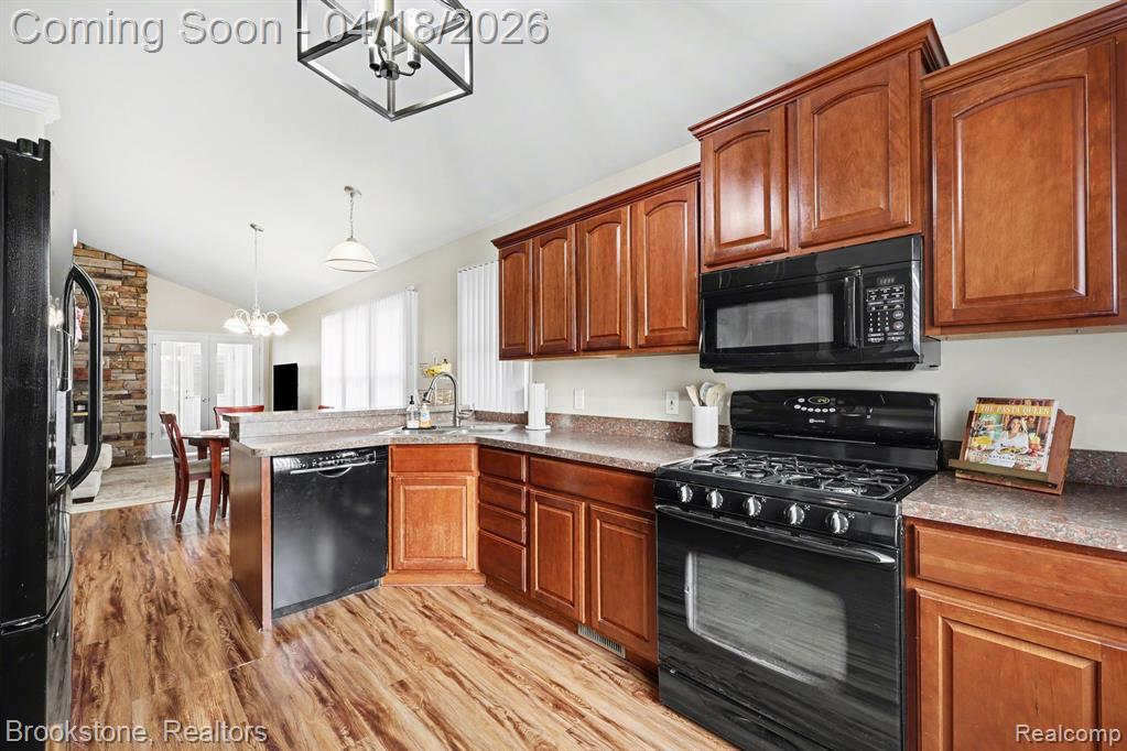 49671 Fuller Road, Chesterfield, MI — Photo 5