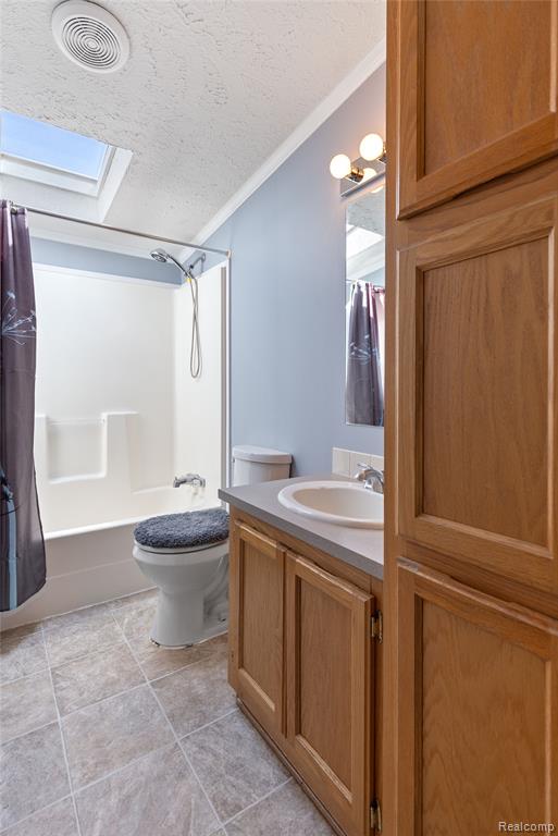 4472 Wynnwood Drive, Howell, MI 48843 — Photo 33