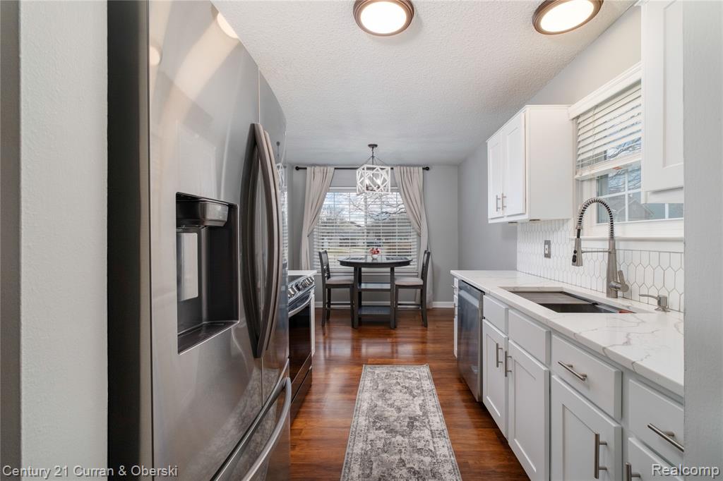 41476 Belden Circle, 53, Novi, MI 48377 — Photo 7