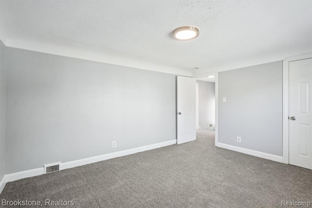 13380 Kilbourne Street, Detroit, MI 48213 — Photo 18