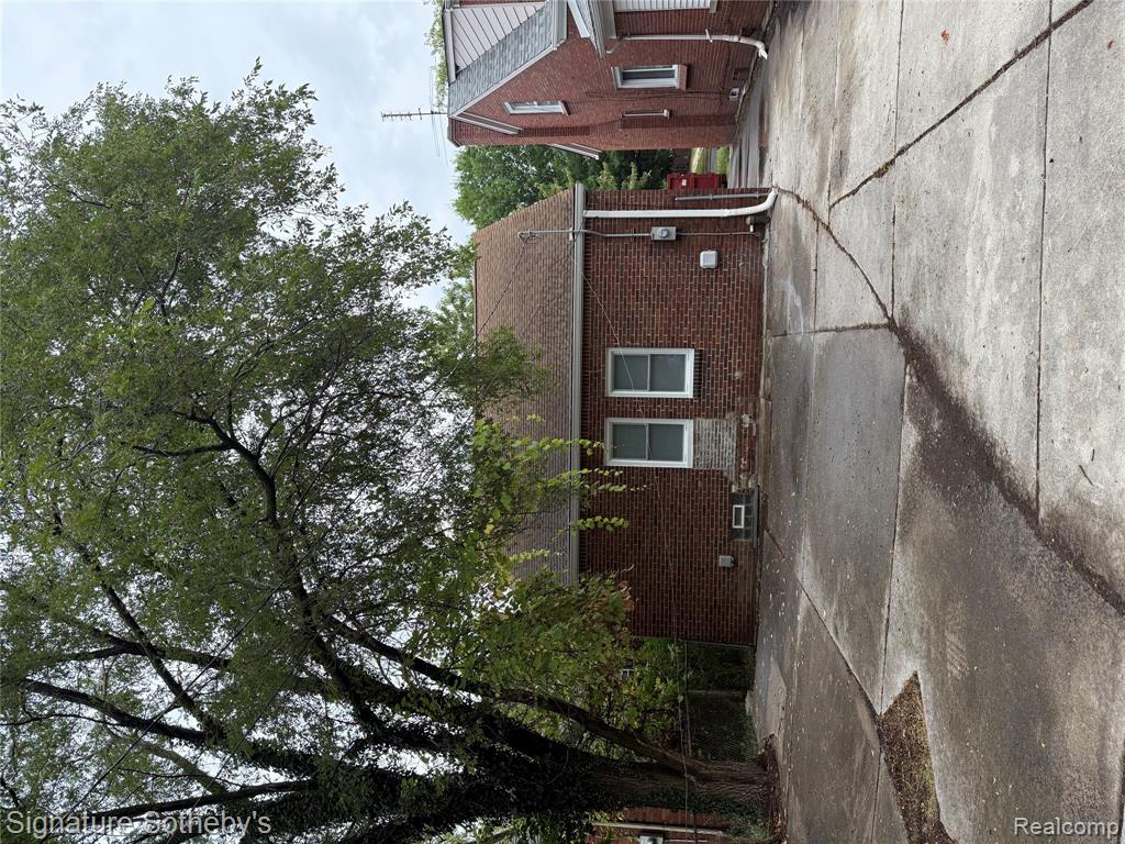 9509 Lakepointe Street, Detroit, MI 48224 — Photo 21