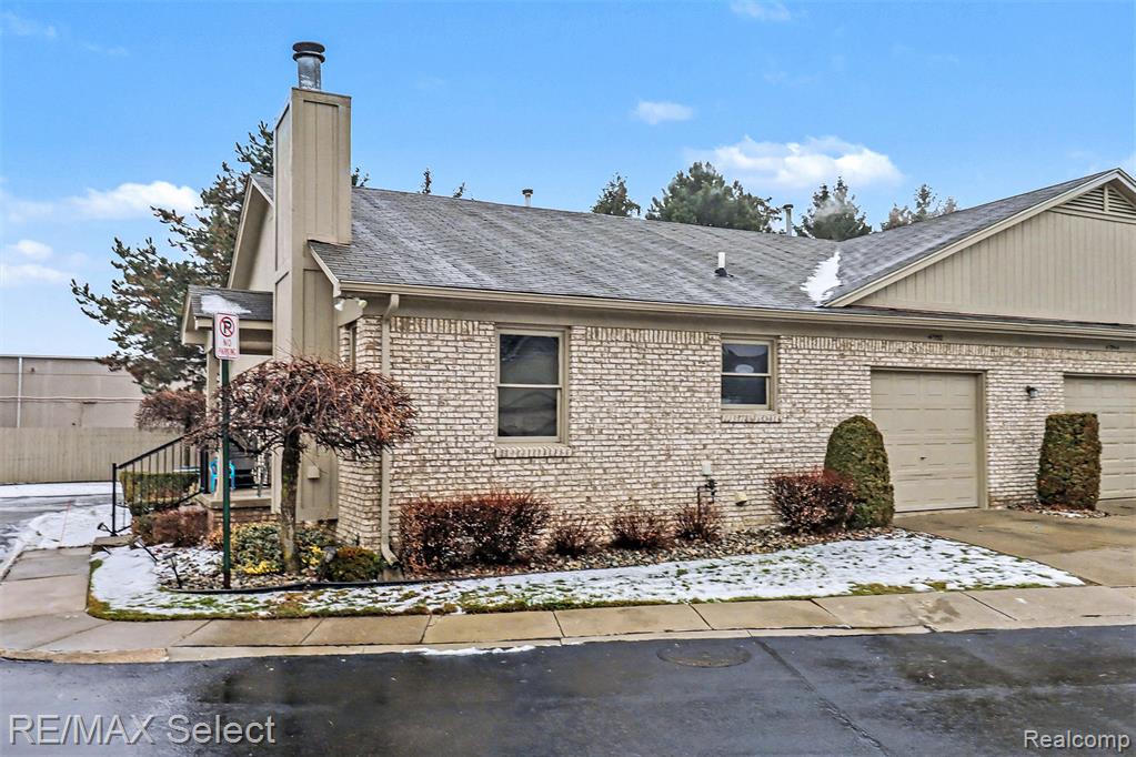 41952 King Edward Court, Clinton Twp, MI 48038 — Photo 19