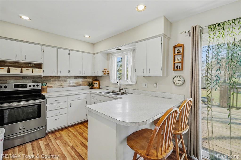 527 Spring Lane, Flushing, MI 48433 — Photo 9