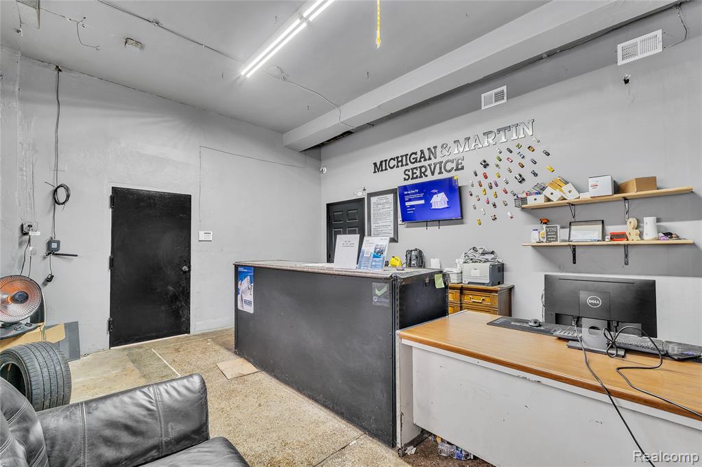 6740 Michigan Avenue, Detroit, MI 48210 — Photo 3