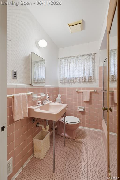 29609 Mark Avenue, Madison Heights, MI 48071 — Photo 22