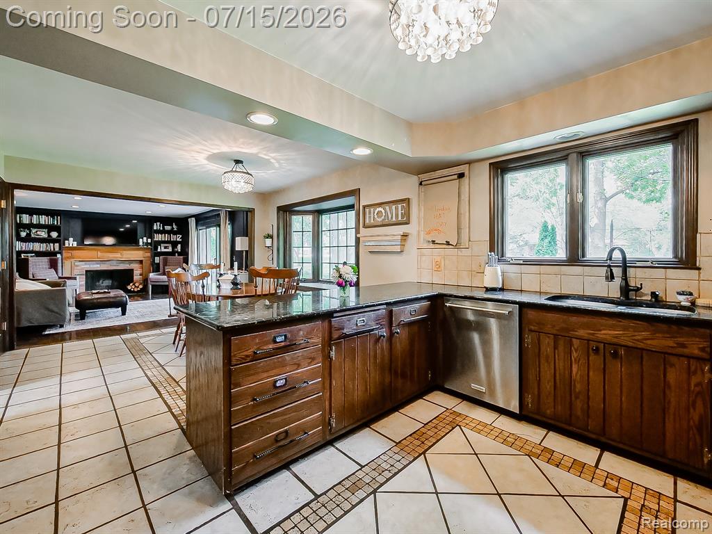 6730 Meadowlake Road, Bloomfield Hills, MI 48301 — Photo 5