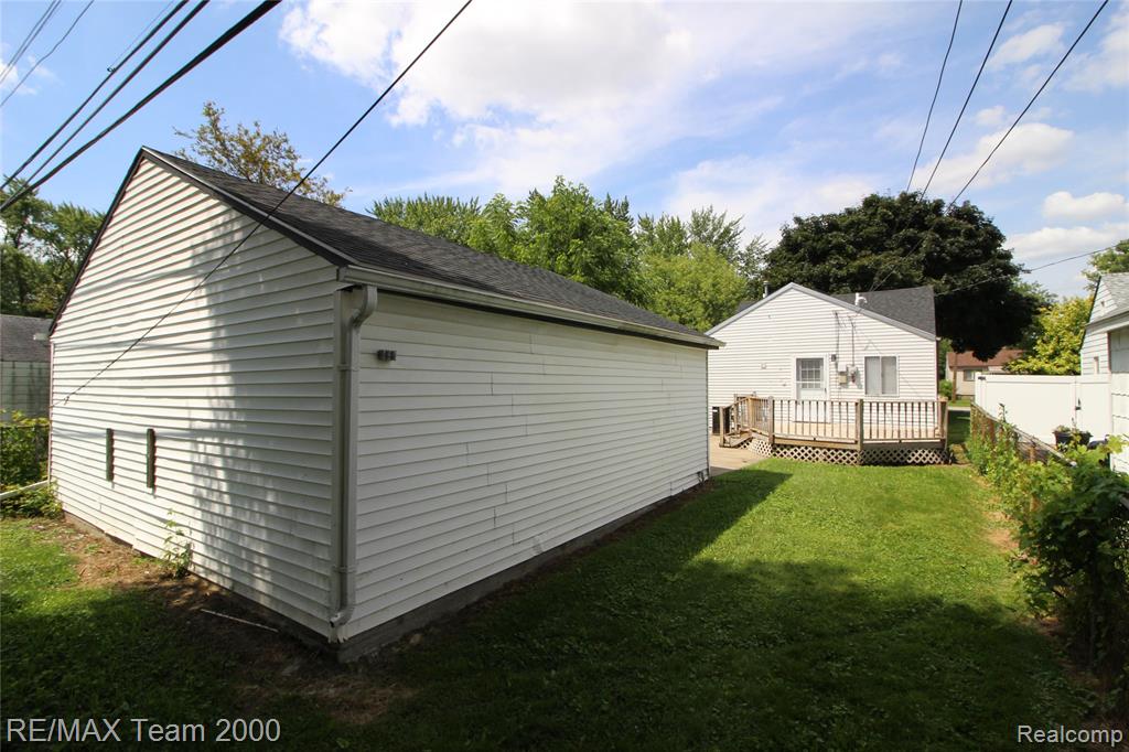 5847 WEDDEL Street, Taylor, MI — Photo 6