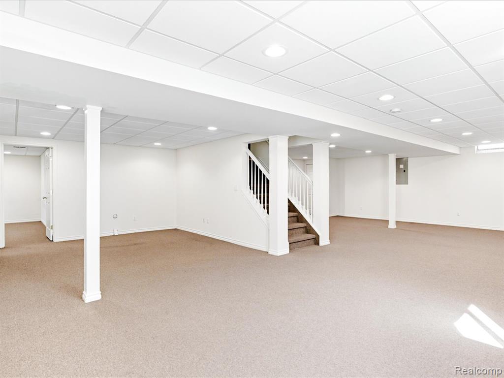 592 Snowbird Circle E, St. Clair, MI 48079 — Photo 22