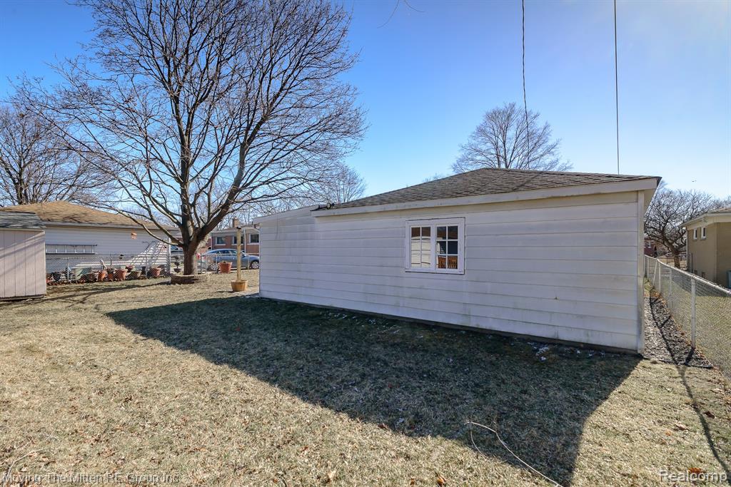 2031 Harmon Avenue, Ypsilanti, MI 48198 — Photo 37