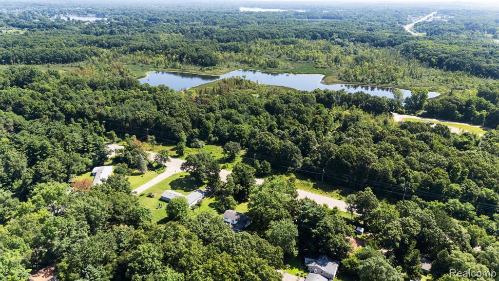 971 Tierney, Highland, MI 48356 — Photo 51
