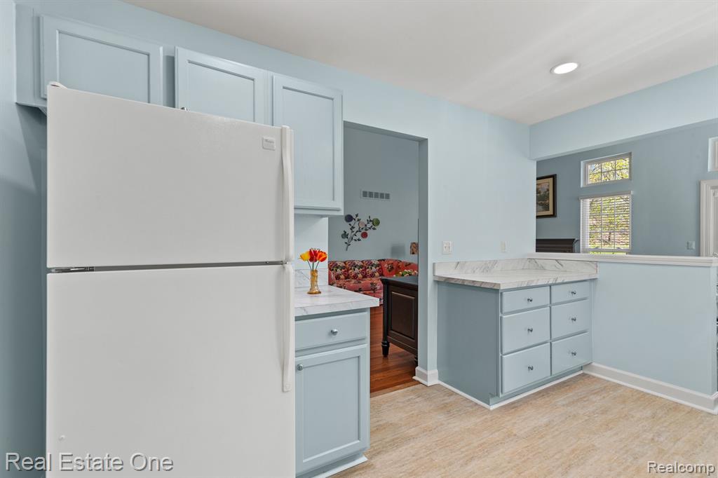6424 HERON PARK Way, 41, Clarkston, MI — Photo 10