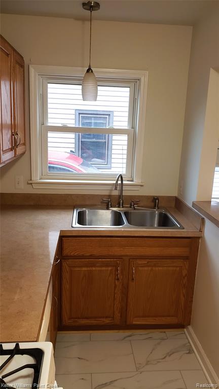 195 W Strathmore Avenue, Pontiac, MI 48340 — Photo 12