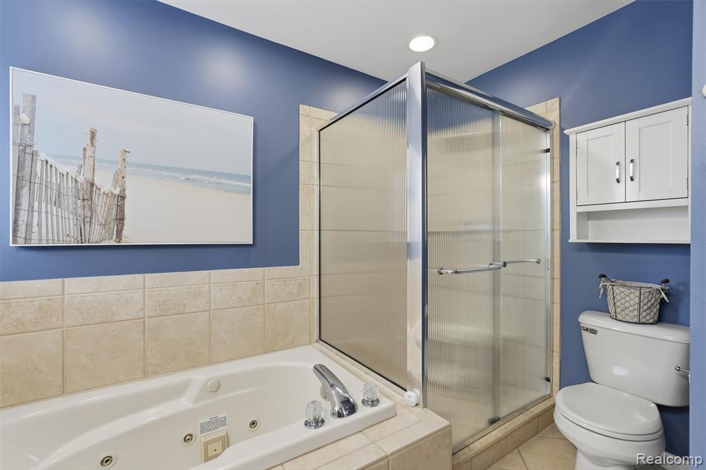 7288 Foxgate Drive, Brighton, MI 48116 — Photo 23