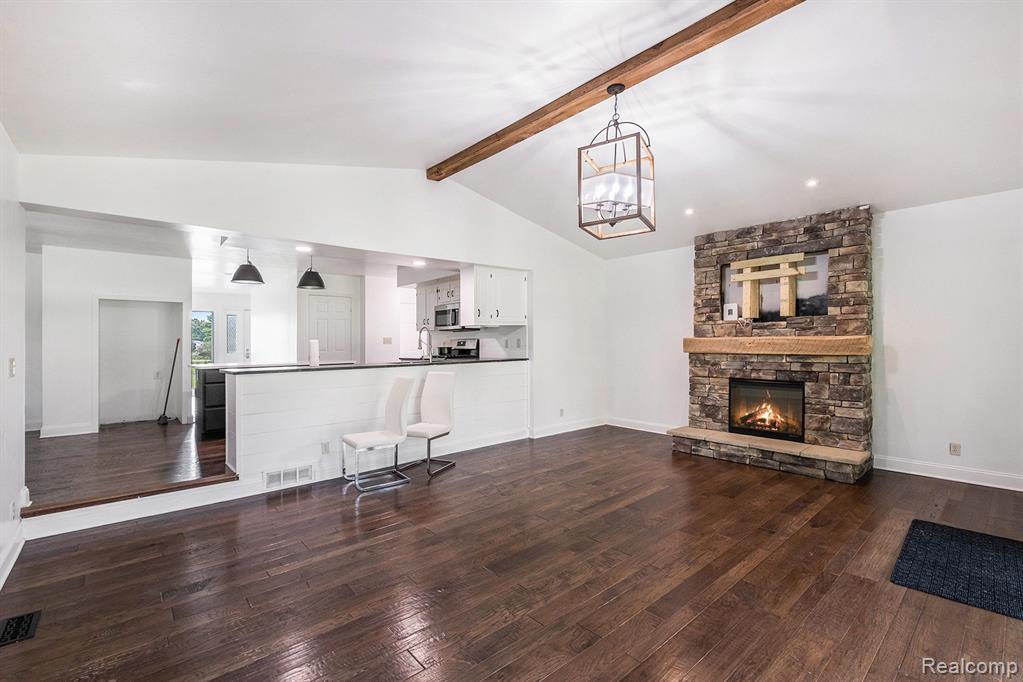 6695 River Road, Flushing, MI 48433 — Photo 4