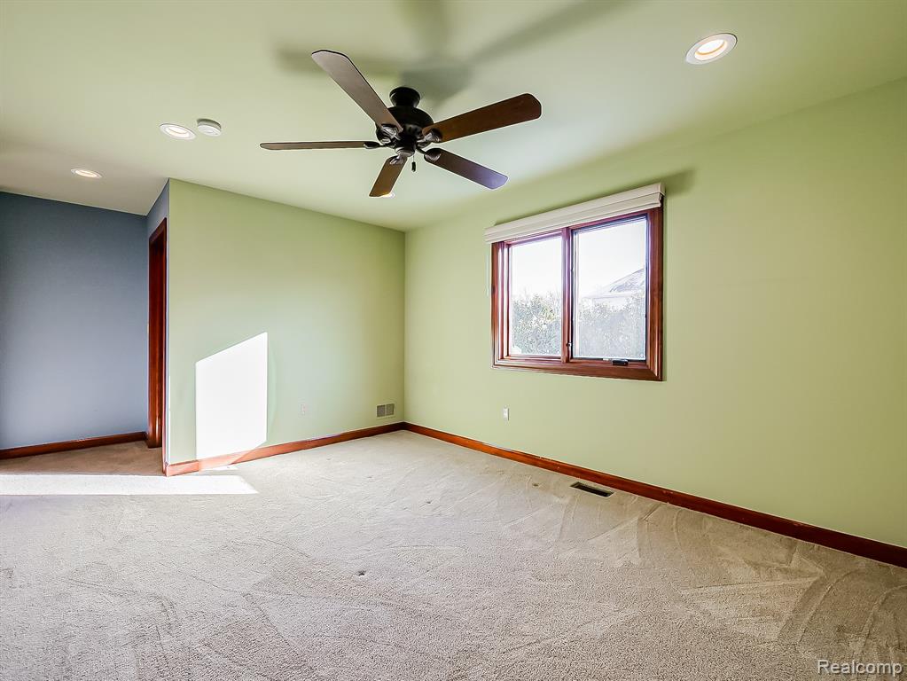 7364 Essex Drive, West Bloomfield, MI — Photo 58