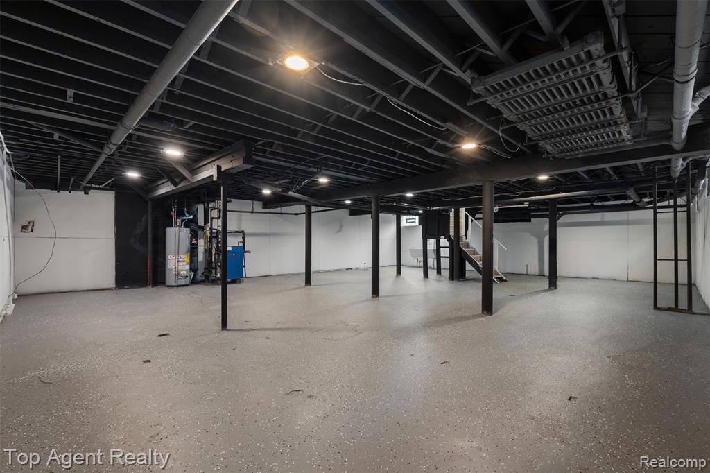 784 Barrington Road, Grosse Pointe Park, MI 48230 — Photo 40