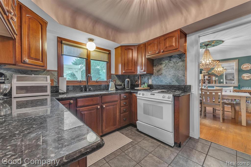 5092 Galaxy Drive, Shelby Twp, MI 48316 — Photo 15