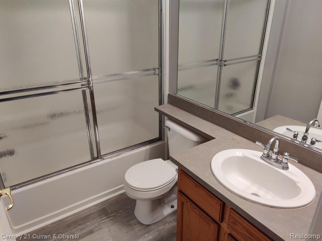 4209 SCHAEFER Road, Dearborn, MI 48126 — Photo 9