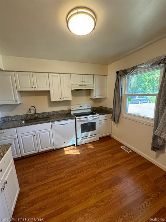 1662 BRENTWOOD Drive, Troy, MI 48098 — Photo 9