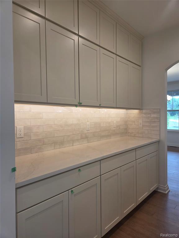 60671 TOWN SQUARE Street, New Hudson, MI 48165 — Photo 18