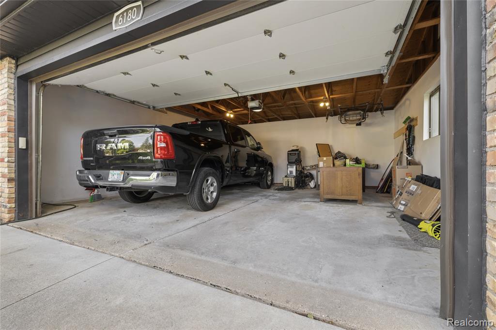 6180 Meyer Avenue, Brighton, MI 48116 — Photo 28
