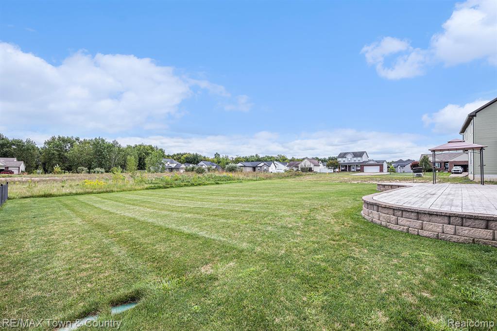 1535 Woodlake Lane, Grand Blanc, MI 48439 — Photo 37