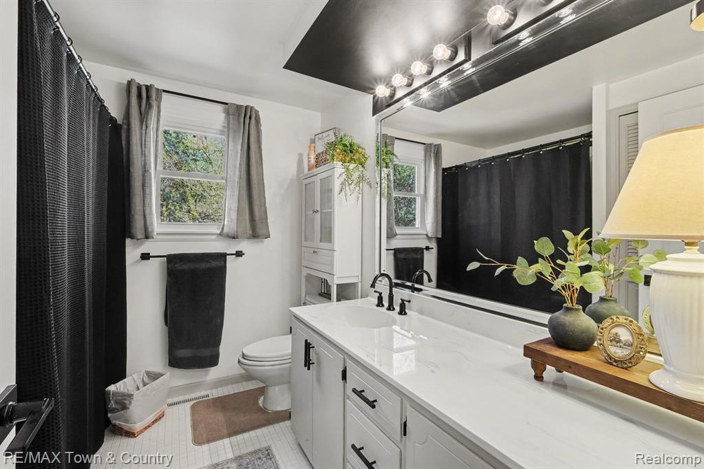 3423 Longview Drive, Flushing, MI 48433 — Photo 28