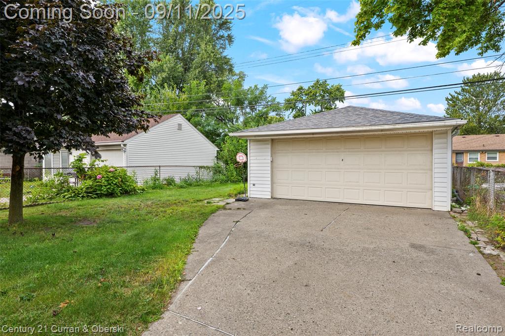 8235 Virgil Street, Dearborn Heights, MI 48127 — Photo 4