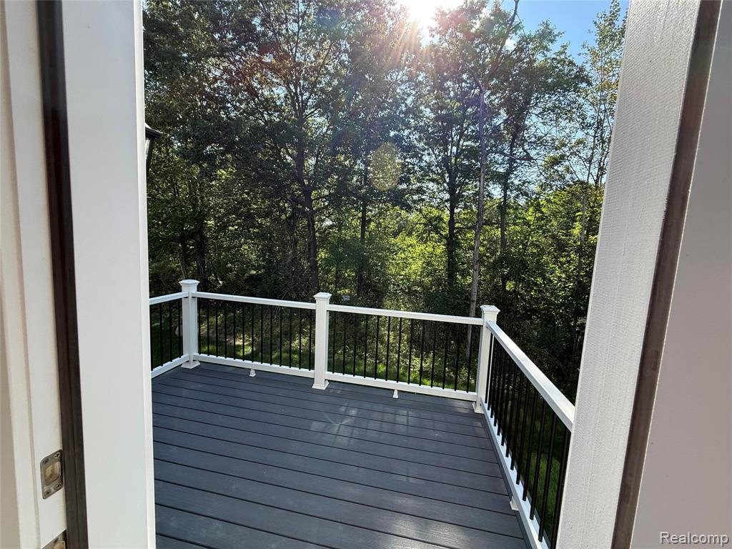 5342 Trail Vista Drive, West Bloomfield, MI 48323 — Photo 15