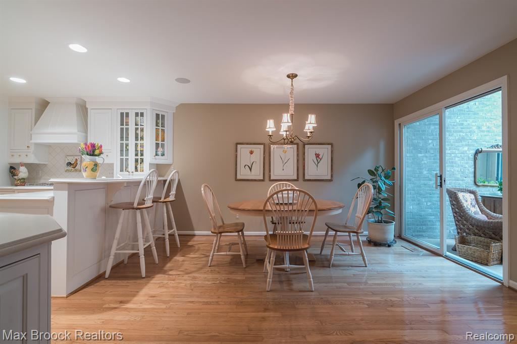 2426 HICKORY GLEN Drive, Bloomfield Hills, MI 48304 — Photo 16