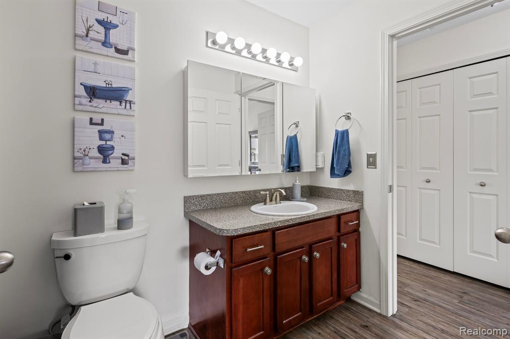 6335 Waldon Center Drive, Unit #16, Clarkston, MI — Photo 22