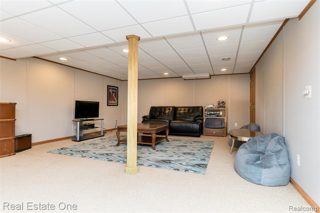 4575 Fairway Court, Waterford, MI 48328 — Photo 62