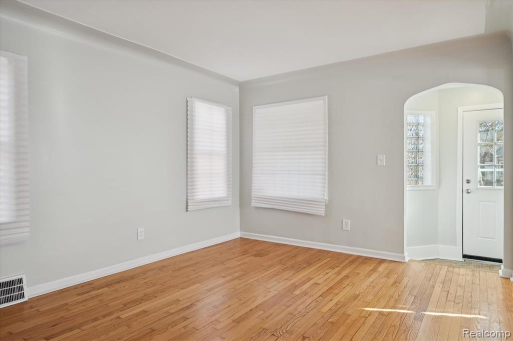 11285 Lakepointe Street, Detroit, MI 48224 — Photo 8