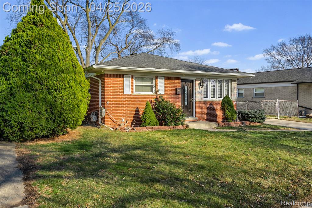6212 N Evangeline Street, Dearborn Heights, MI 48127 — Photo 2