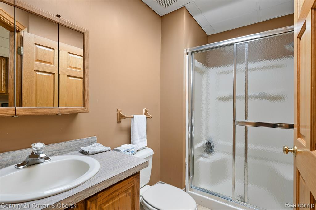 3 CABRI Lane, Dearborn Heights, MI 48127 — Photo 38
