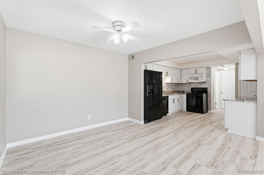 8700 Common Road, Warren, MI 48093 — Photo 10