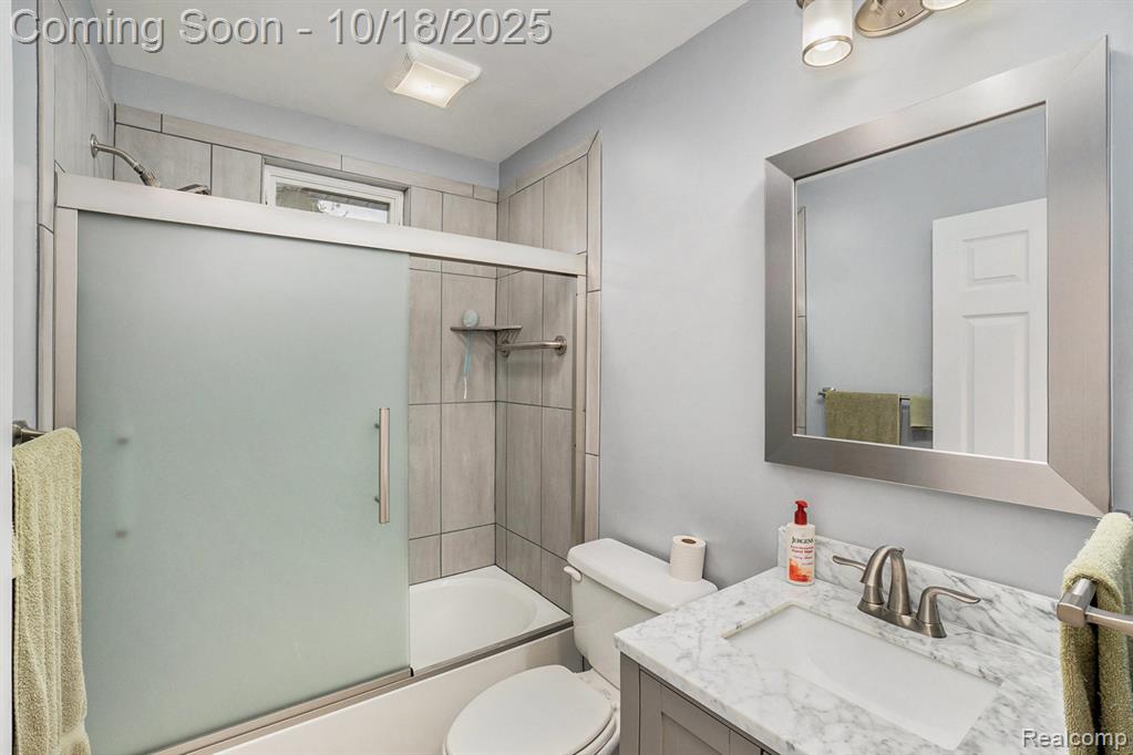 15283 Longfellow Drive, Byron, MI 48418 — Photo 21
