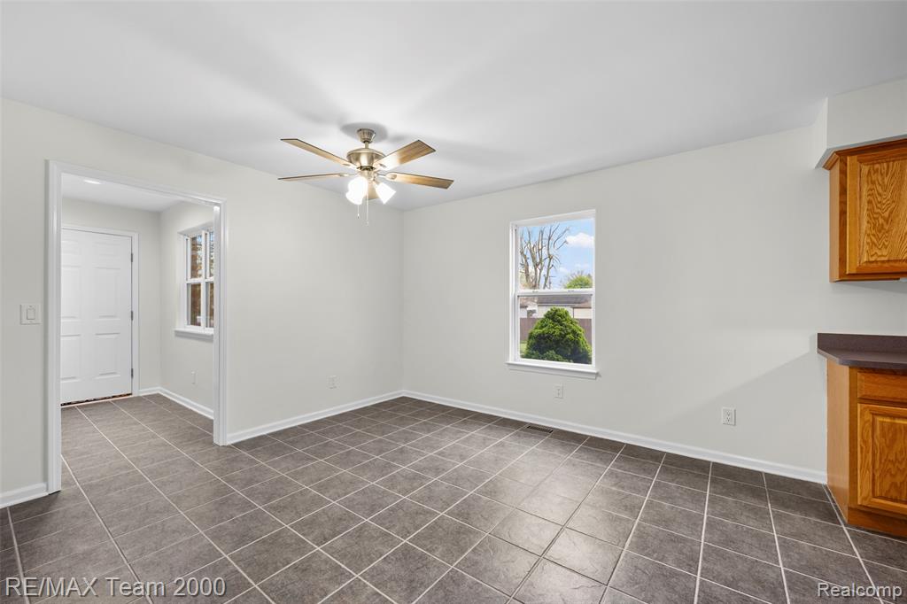 4253 Polk Street, Dearborn Heights, MI 48125 — Photo 14