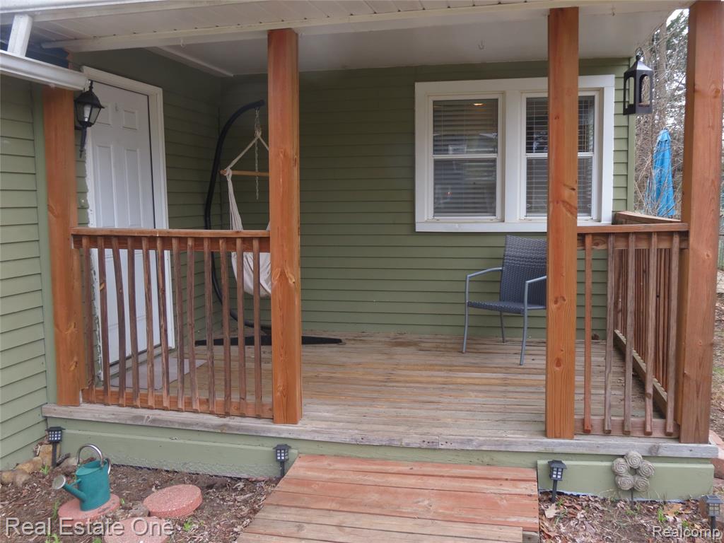 1648 Lombardy, Highland, MI 48356 — Photo 2