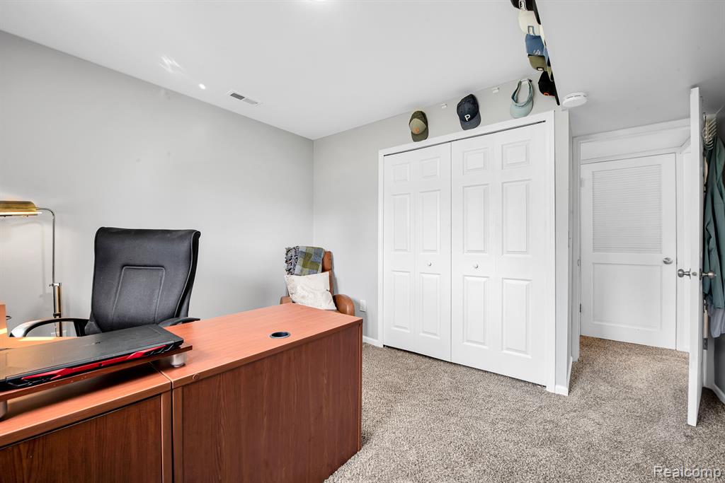 8255 BURPEE Road, Grand Blanc, MI 48439 — Photo 28