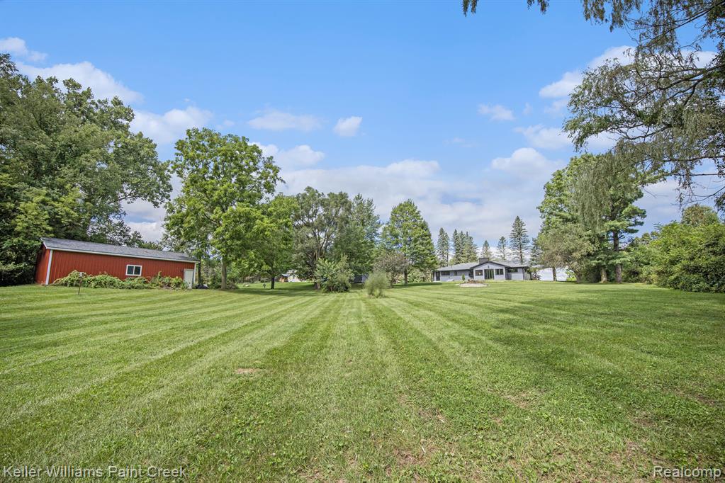 931 Rochester Road, Leonard, MI 48367 — Photo 29