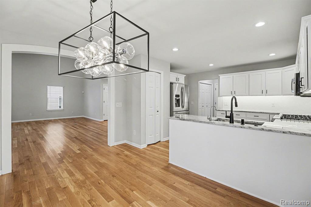 761 Milford Glen Court, Milford, MI 48381 — Photo 9